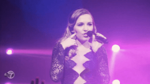 Get a load of that sternum! If Maddie hadn't happened to be wearing this dress, I think Rayna would have been less unsettled by the whole thing.